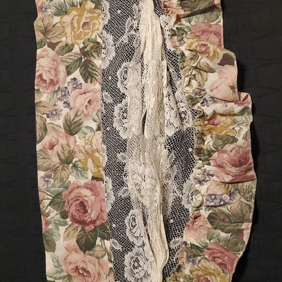 Kitchen window topper - Picture 4 of 9